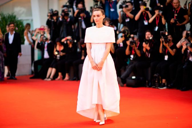 Rooney Mara stunned in a structured white couture gown by Givenchy.