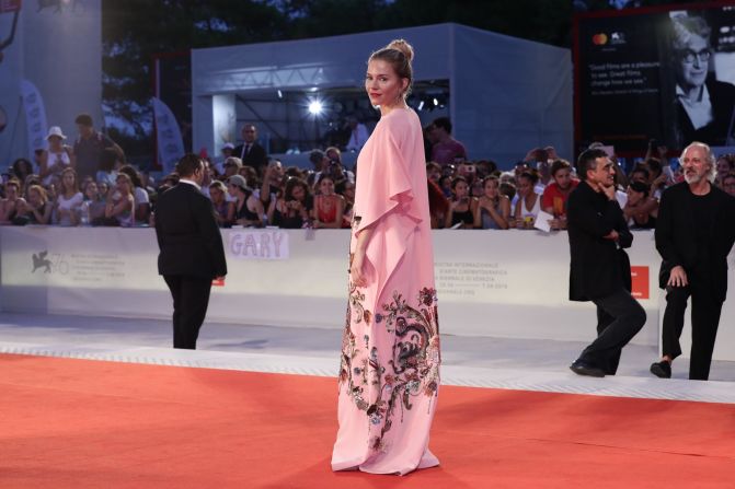 Sienna Miller arrived at the festival's Kineo Prize ceremony in a custom embroidered gown by Gucci.