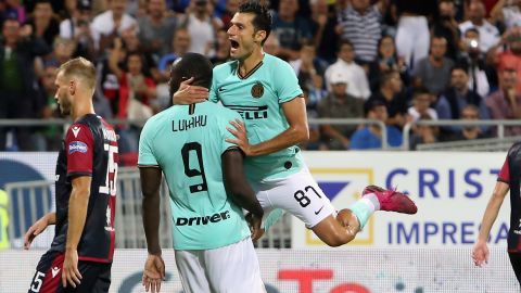 Lukaku celebrates his goal against Cagliari.