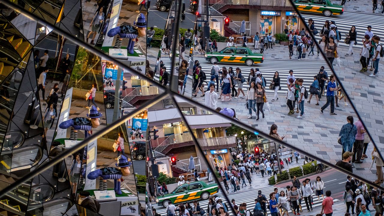 The mirrored entranceway outside Tokyu Plaza Omotesando Harajuku has appeared in many an Instagram post.