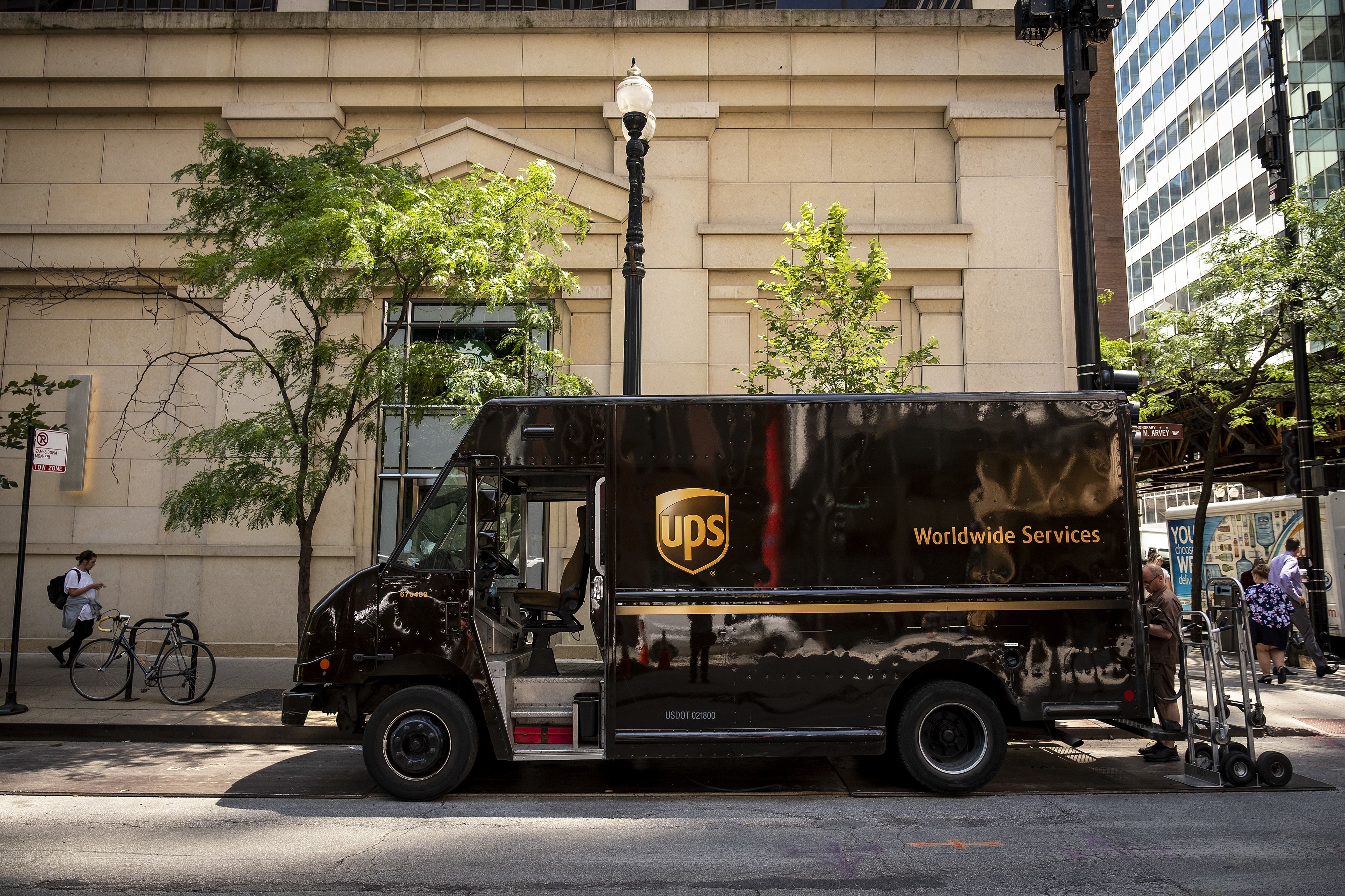 ups delivery truck