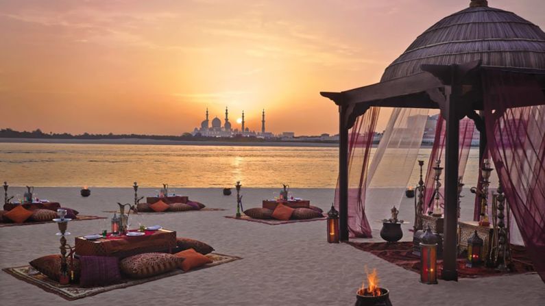 <strong>Arabian nights:</strong> The city's majestic Shangri-La Hotel is embracing its local heritage by offering guests an unforgettable culinary experience under the Bedouin gazebo. 