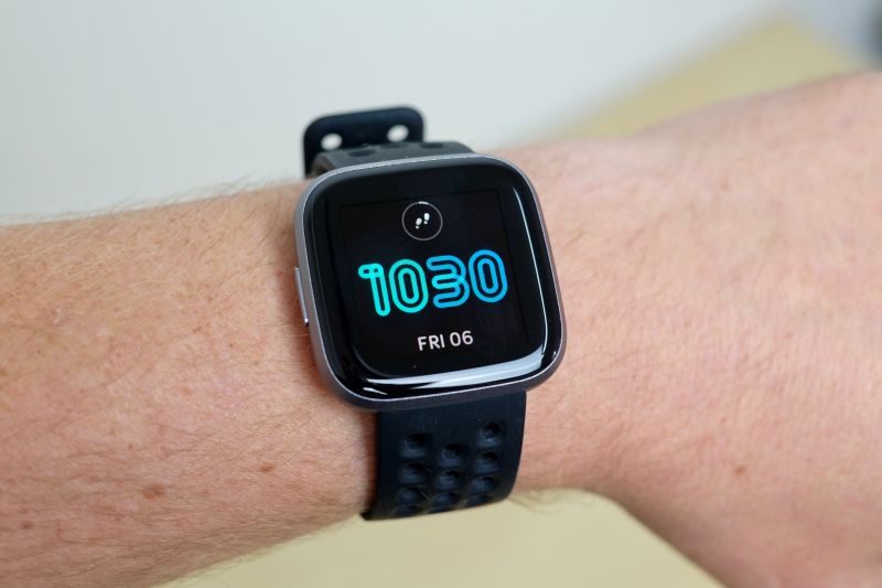 Difference between fitbit discount versa 2 and ionic