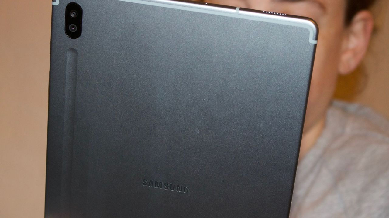 8-underscored galaxy tab s6 review