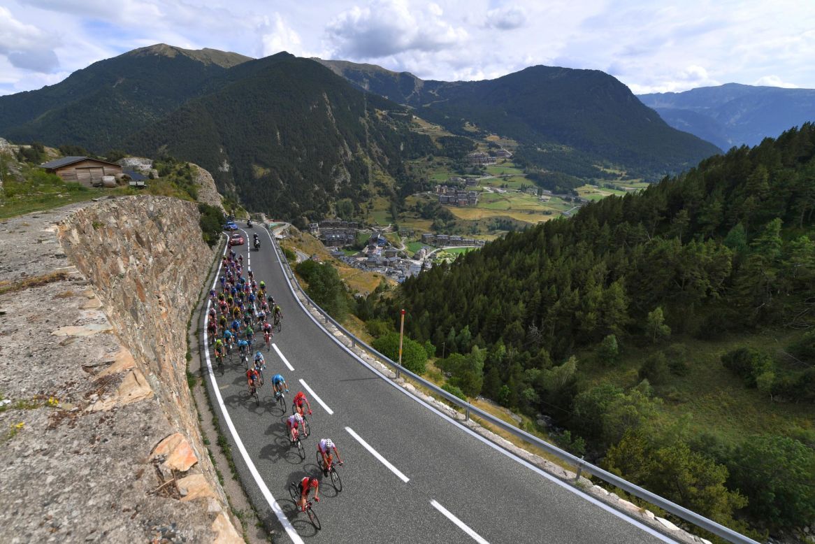 Cyclists compete in the 9th stage of the 74th Tour of Spain in Cortals d'Encamp, Andorra, on September 1.