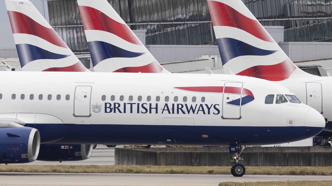 Airplanes could be grounded at London Heathrow Airport by protesters using drones.