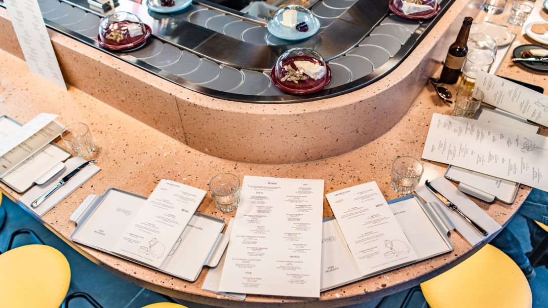 Pick & Cheese has a 40-meter conveyor belt with 25 varieties of British cheese.