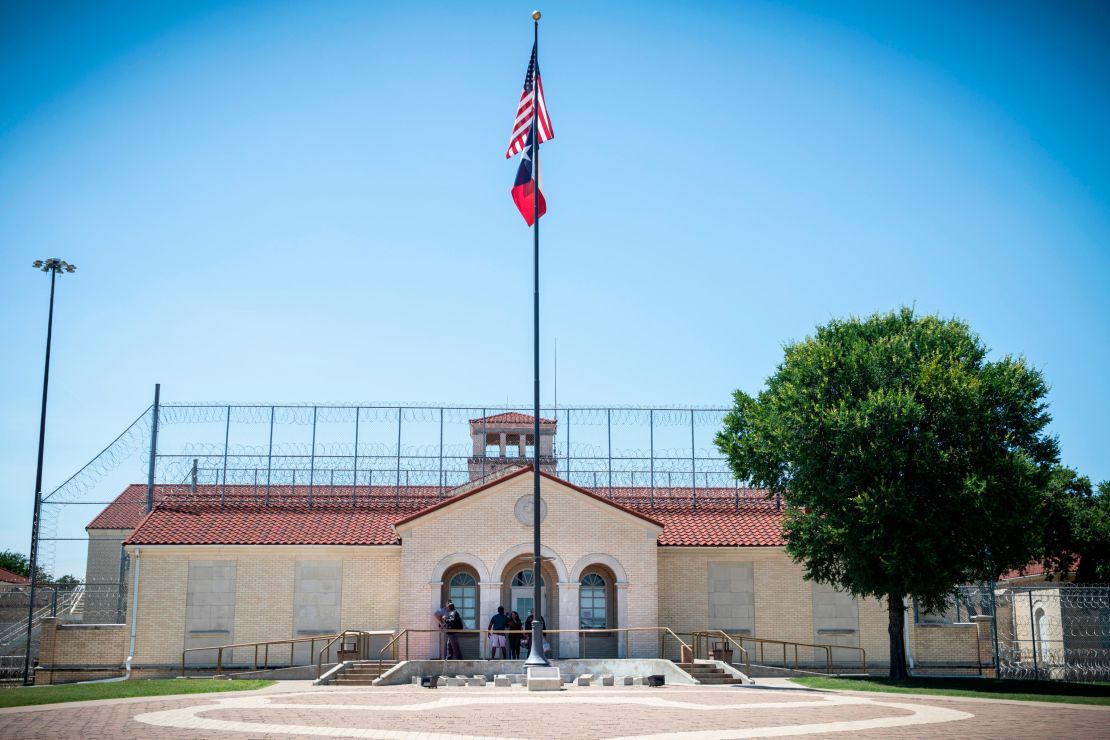 Mason was incarcerated at the Federal Medical Center Fort Worth between 2018 and 2019.