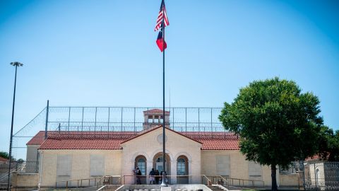 Mason was incarcerated at the Federal Medical Center Fort Worth between 2018 and 2019.