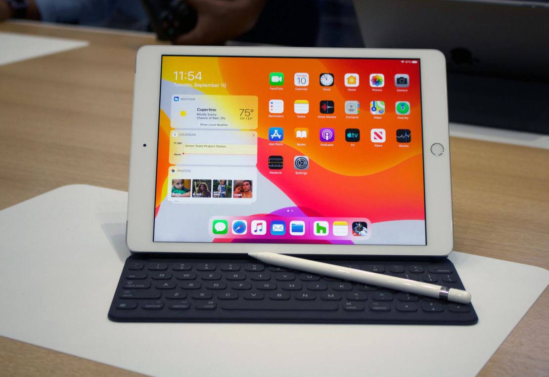 1-underscored ipad 7th gen hands on