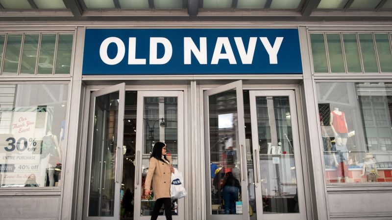 Old Navy plans to open 800 new stores