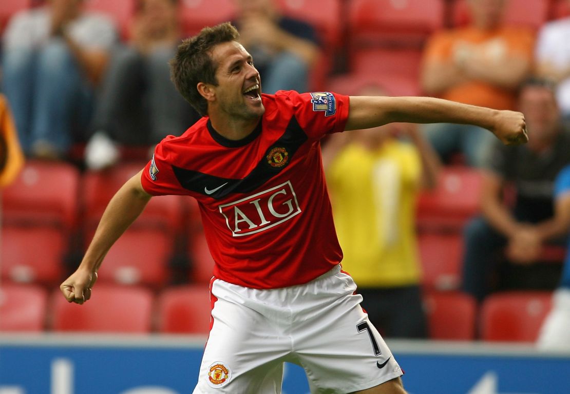 Michael Owen scored 17 goals in 52 games for Manchester United.