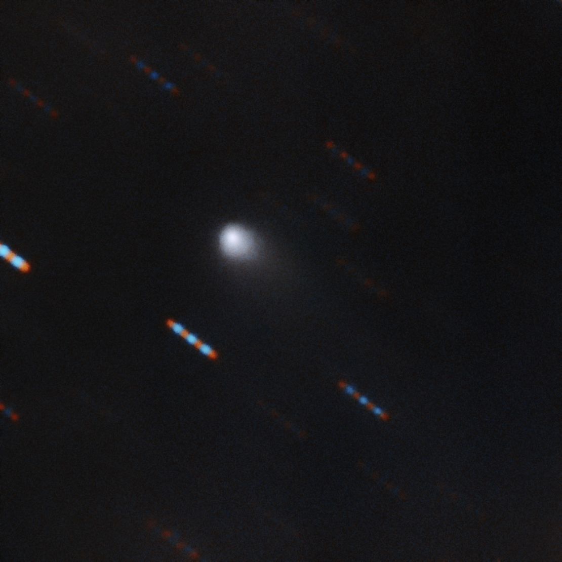 A multicolor image of the comet.