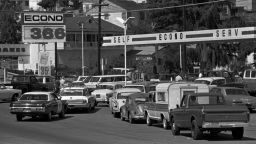 Scenes like this one in Martinez, Calif, were common Sept. 21, 1973 with Northern California service station operators threatening to shut down over the weekend to protest gas price restrictions. Motorist were rushing to fill their gas tanks.(AP photo/str)