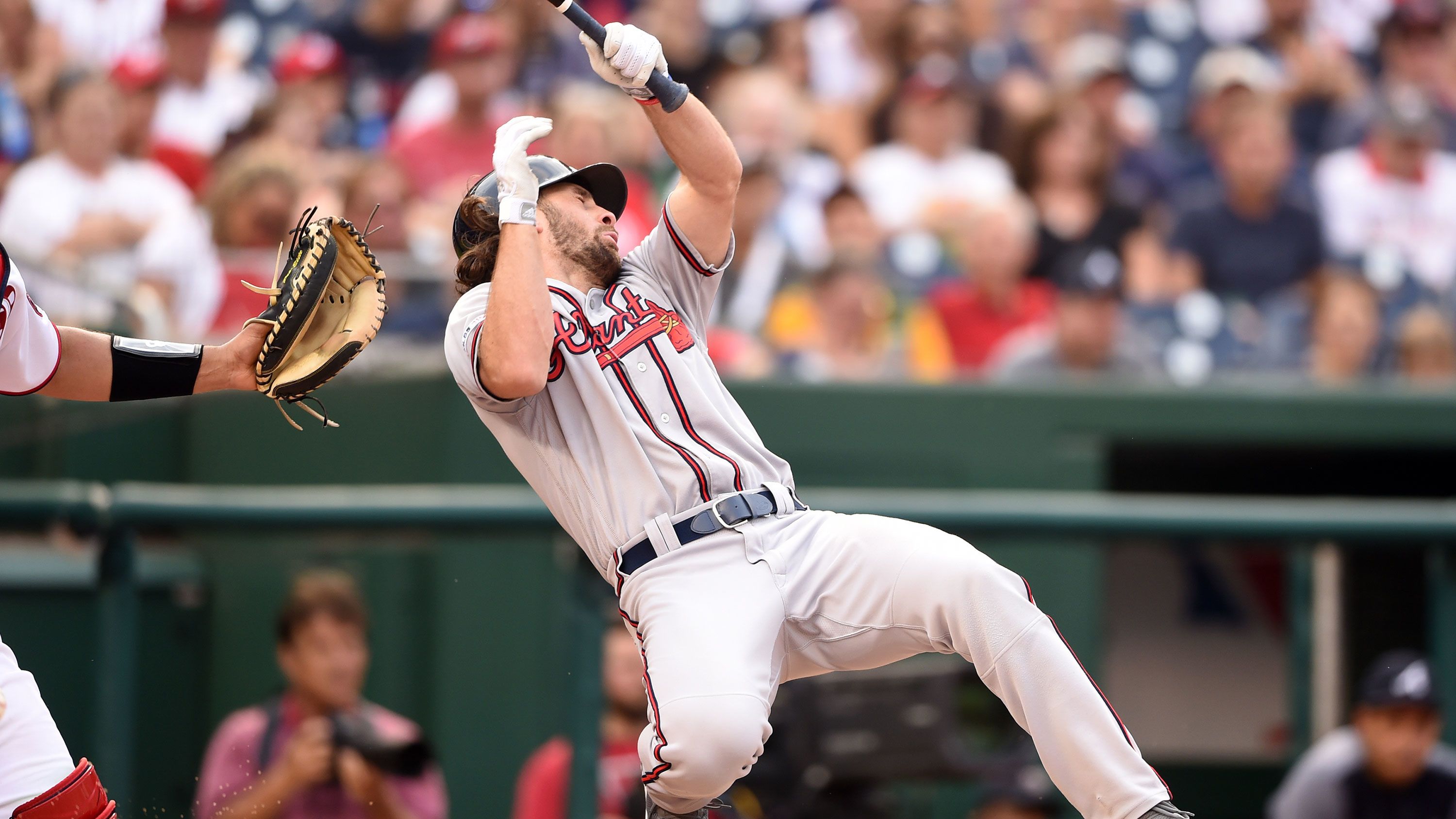 Atlanta Braves player Charlie Culberson hit in face by pitch, taken to  hospital