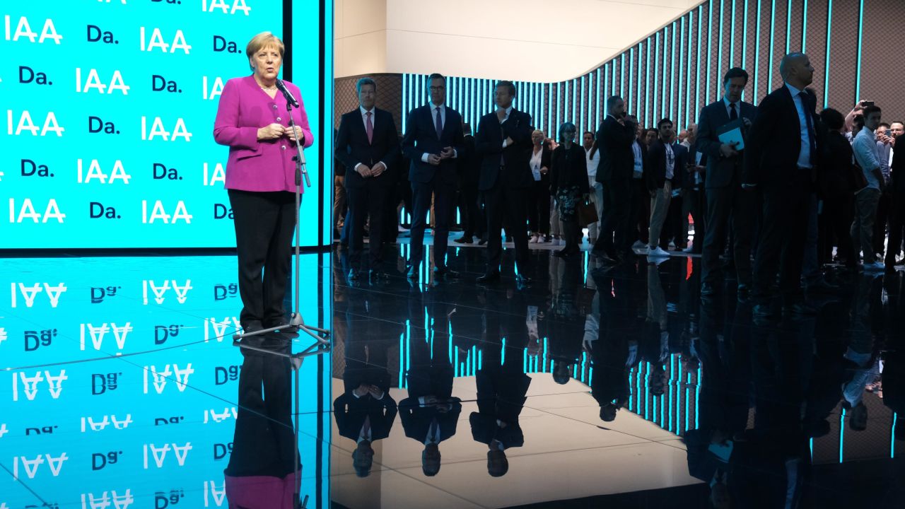 German Chancellor Angela Merkel opened the motor show in Frankfurt Thursday, calling on manufacturers to invest more in the development of sustainable vehicles.