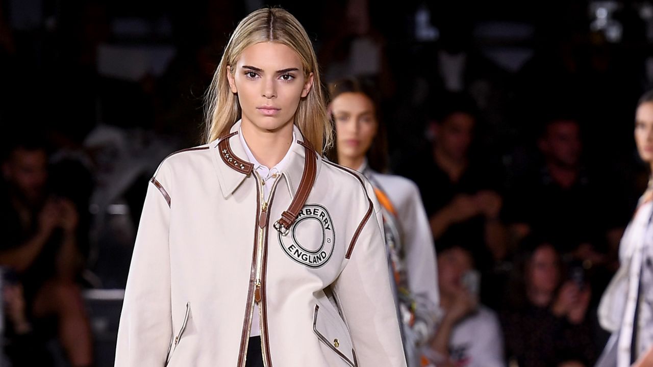 LONDON, ENGLAND - SEPTEMBER 16: Kendall Jenner walks the runway at the Burberry show during London Fashion Week September 2019 at Troubadour White City Theatre on September 16, 2019 in London, England. (Photo by Jeff Spicer/BFC/Getty Images for BFC)