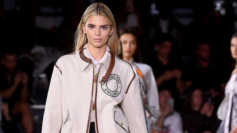 LFW: Burberry September Collection Runway and Bags Report