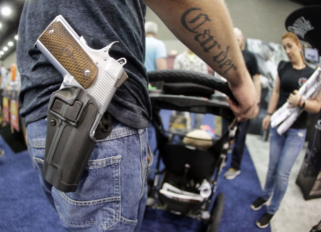 Some retailers have begun asking customers not to openly carry guns in stores because customers and employees feel unsafe shopping and working alongside people carrying guns. 