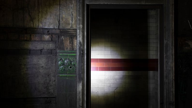 <strong>Protected passageways:</strong> The Edwardian ticket hall tiling design at non-operational York Road station, located between King's Cross and Caledonian Road, has been very well preserved.