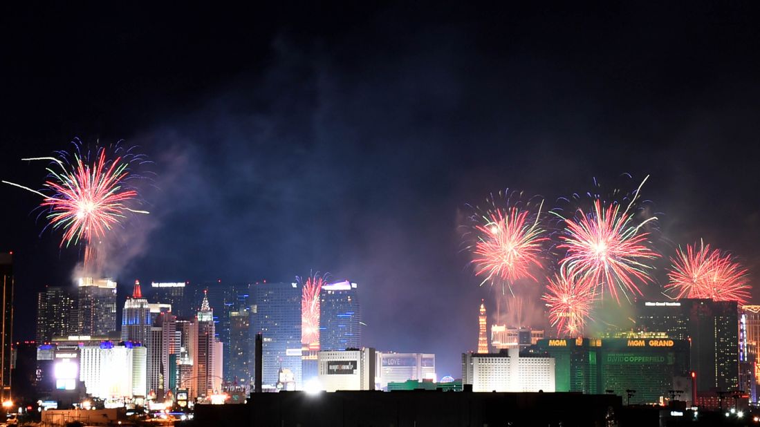 <strong>Las Vegas:</strong> Fireworks illuminate the skyline over the Las Vegas Strip.