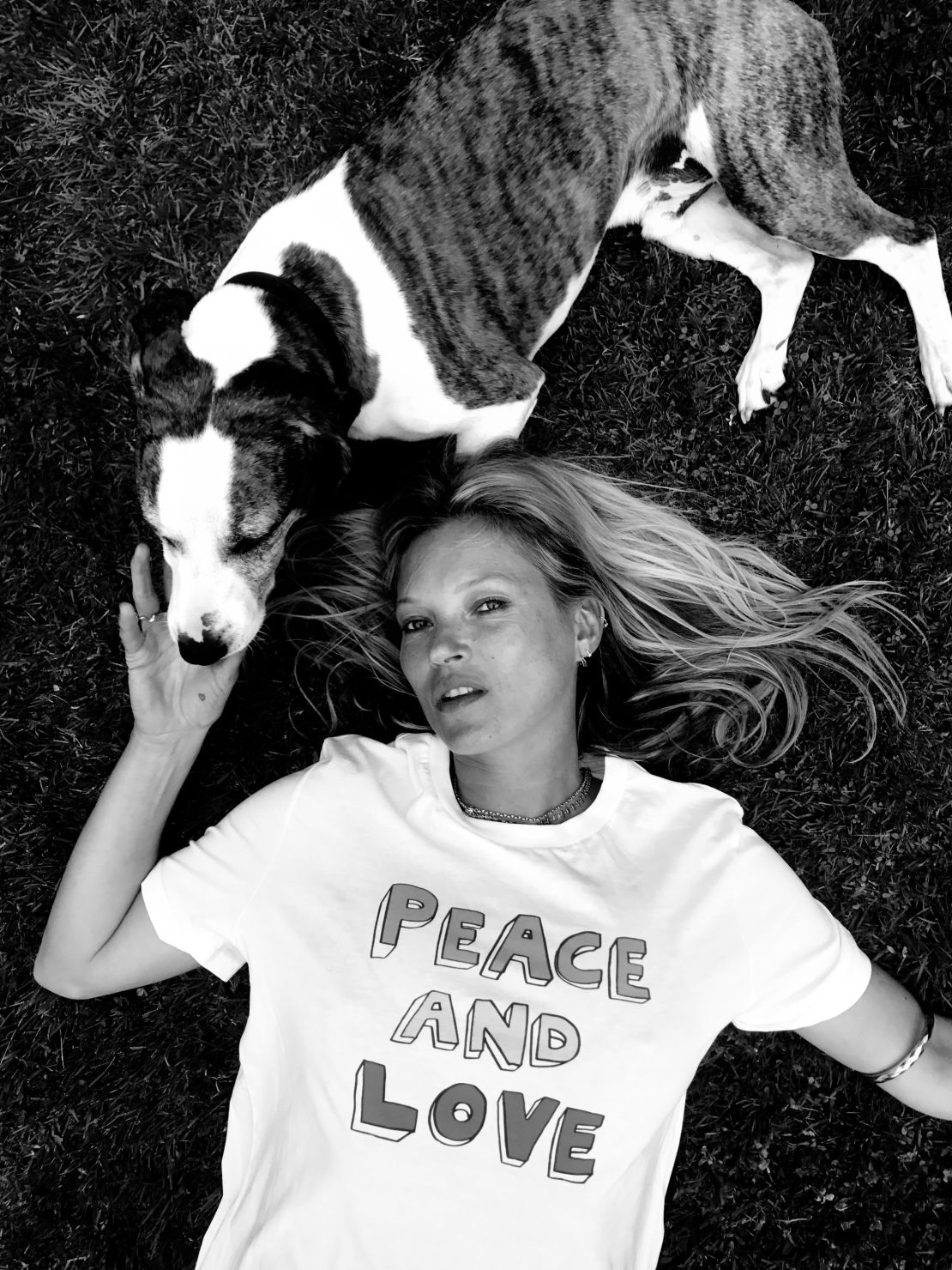 British model Kate Moss wears a Teemill t-shirt