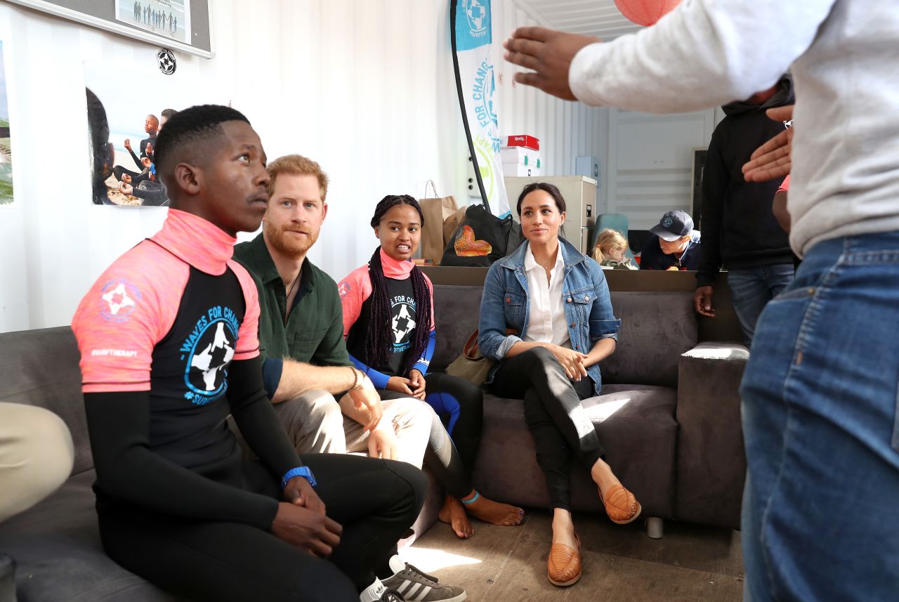 Harry and Meghan meet surf mentors as they visit Waves for Change.