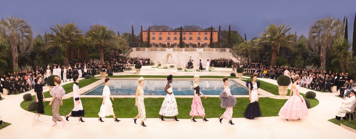 Chanel recreated a Mediterranean villa in Paris' Grand Palais for the Haute Couture Spring-Summer 2019 show. 