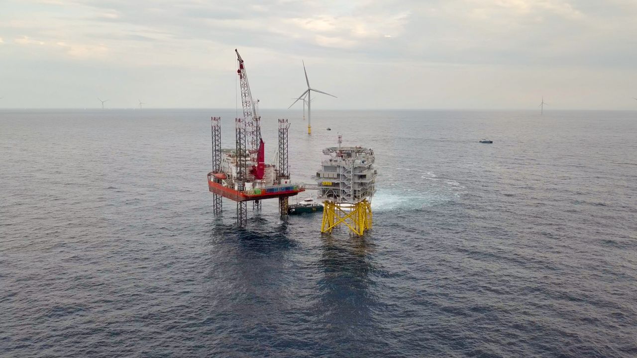 world largest offshore wind farm