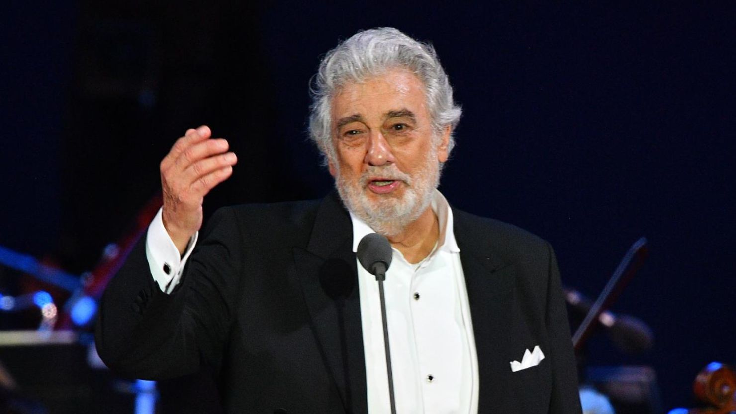 Plácido Domingo has cuts ties with the Metropolitan Opera. (Photo by Attila KISBENEDEK / AFP)  