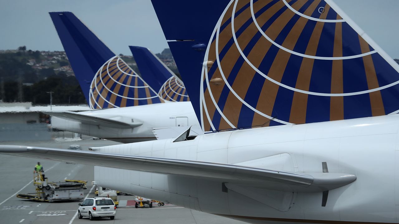 SAN FRANCISCO, CA - APRIL 18:  United Airlines planes sit on the tarmac at San Francisco International Airport on April 18, 2018 in San Francisco, California.  United Continental Holdings reported better than expected first quarter earnings with revenue of $9.03 billion compared to analyst expectations of $9.01 billion.  (Photo by Justin Sullivan/Getty Images)