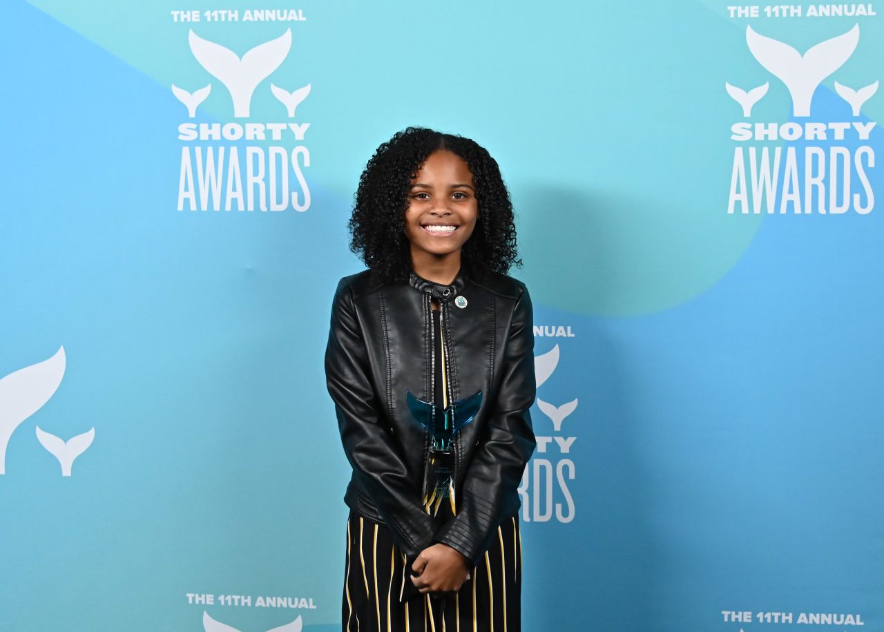 <strong>Mari Copeny</strong> is also known as "Little Miss Flint." She came to fame in March 2016 when, aged 8, she <a href="https://medium.com/@ObamaWhiteHouse/asked-and-answered-president-obama-responds-to-an-eight-year-old-girl-from-flint-48be6bfc36cc#.5zxed59bb" target="_blank" target="_blank">wrote a letter</a> to then-President Barack Obama about the water crisis in Flint, Michigan., which inspired him to fly to Flint. In 2017, she appeared in a <a href="https://www.youtube.com/watch?v=y0DKvuBSces" target="_blank" target="_blank">video promoting</a> the People<strong>'</strong>s Climate March, and she started #WednesdaysForWater this year, <a href="https://twitter.com/LittleMissFlint/status/1176993572396130306" target="_blank" target="_blank">raising awareness every Wednesday </a>about places in need of clean water. 