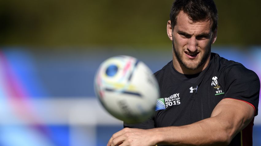 Wales' back row and captiain Sam Warburton catches the ball during a training session at the Hazelwood training centre in London on September 25, 2015 during the 2015 Rugby Union World Cup. Wales will face England on September 26. AFP PHOTO / FRANCK FIFE
RESTRICTED TO EDITORIAL USE        (Photo credit should read FRANCK FIFE/AFP/Getty Images)