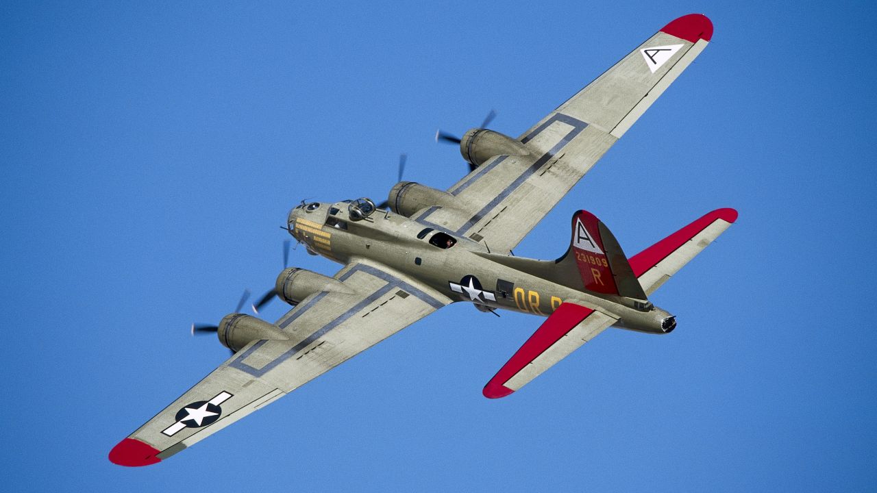 A B-17 Flying Fortress takes part in a 1997 airshow.