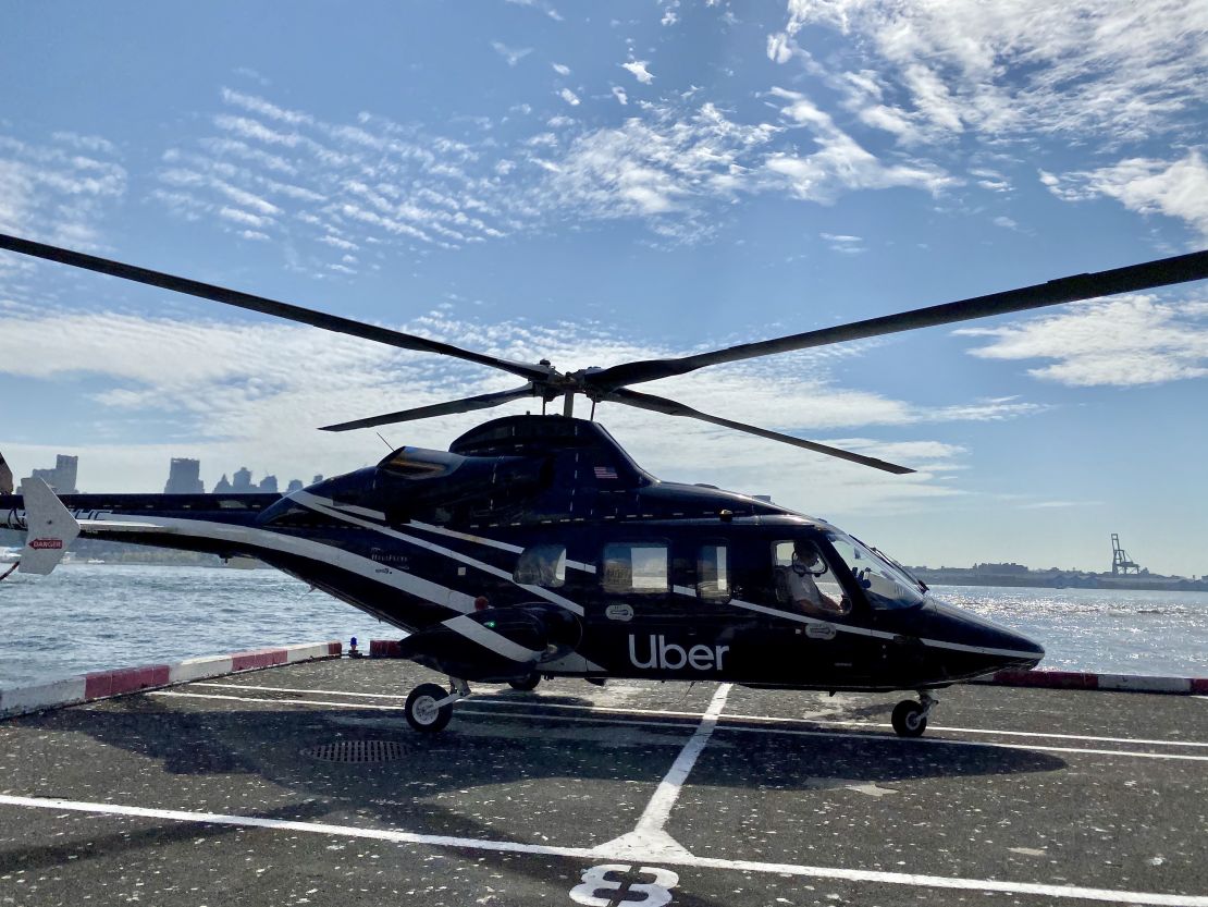 Uber Copter offers an 8 minute flight from downtown Manhattan to JFK airport