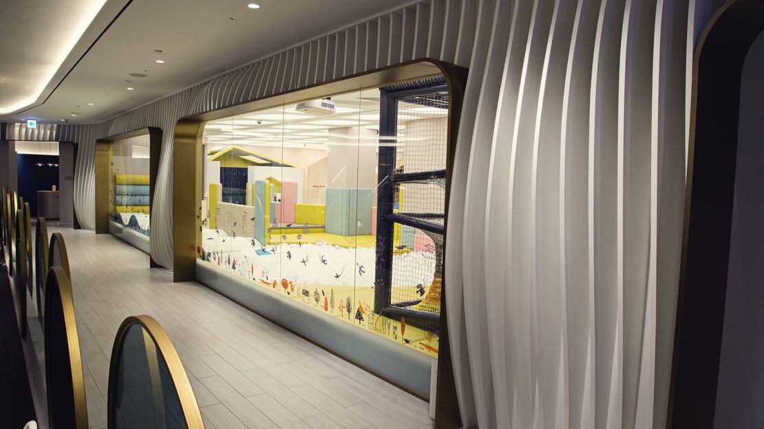 Shinsegae has a drop-off kid cafe, allowing parents some time alone to shop.