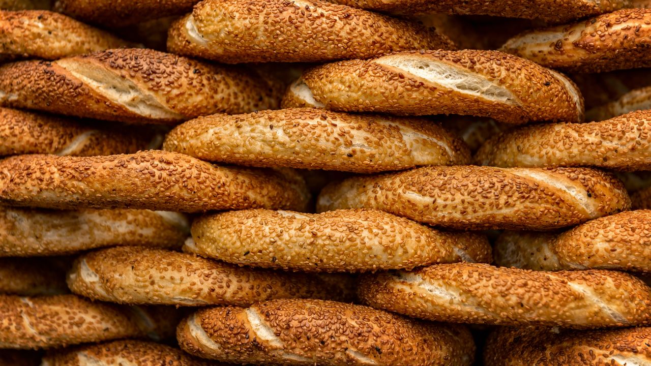 <strong>Simit, Turkey. </strong>Dredged in sesame seeds and spiraled into rings, portable simit might be Turkey's ultimate on-the-go snack.