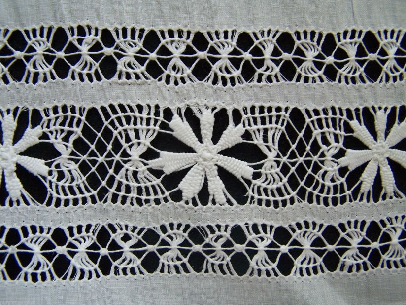 <strong>Saba lace:</strong> Also known as Spanish Work, Saba lace is a needlecraft that arrived on the island in the 1870s.