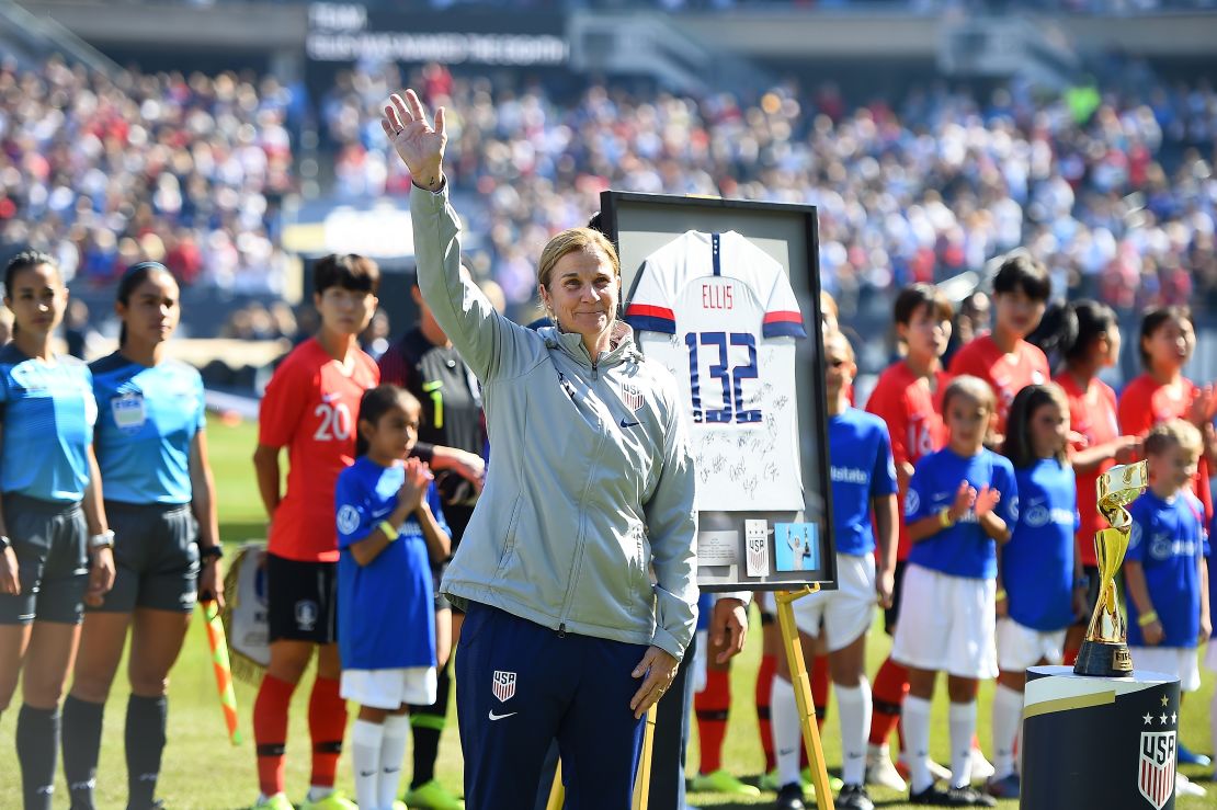 Ellis took charge of her final game in Chicago on October 6.