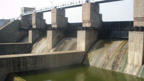 Pambar Dam is a popular tourist spot in Tamil Nadu state.