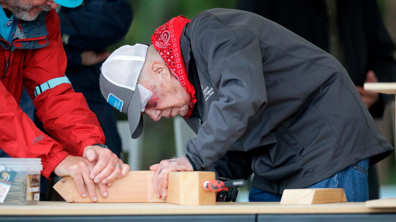 04 Jimmy Carter Habitat for Humanity 1007