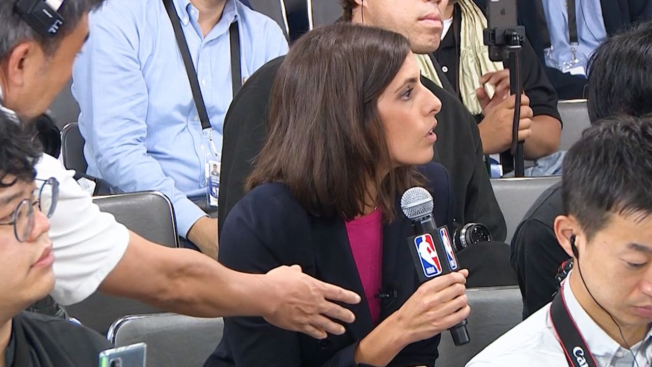 CNN's Christina Macfarlane was shut down as she tried to ask her question.