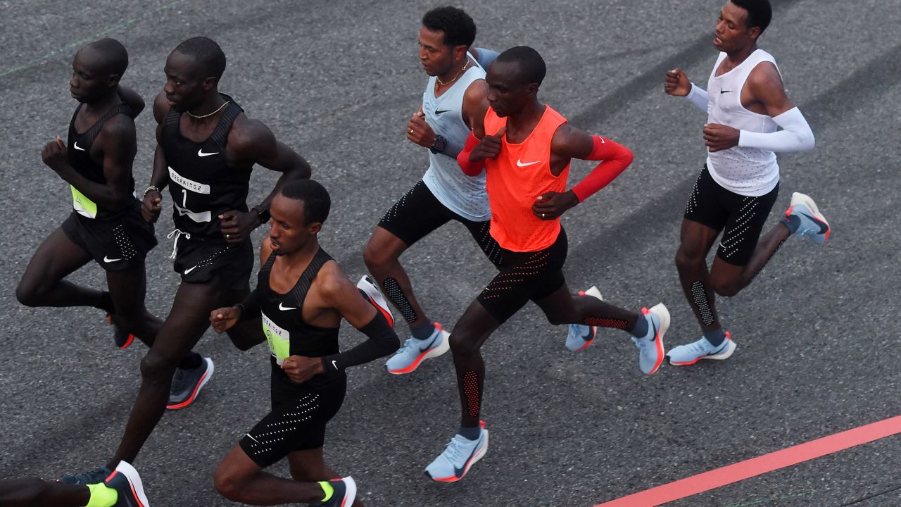 kipchoge 2 hour marathon shoes