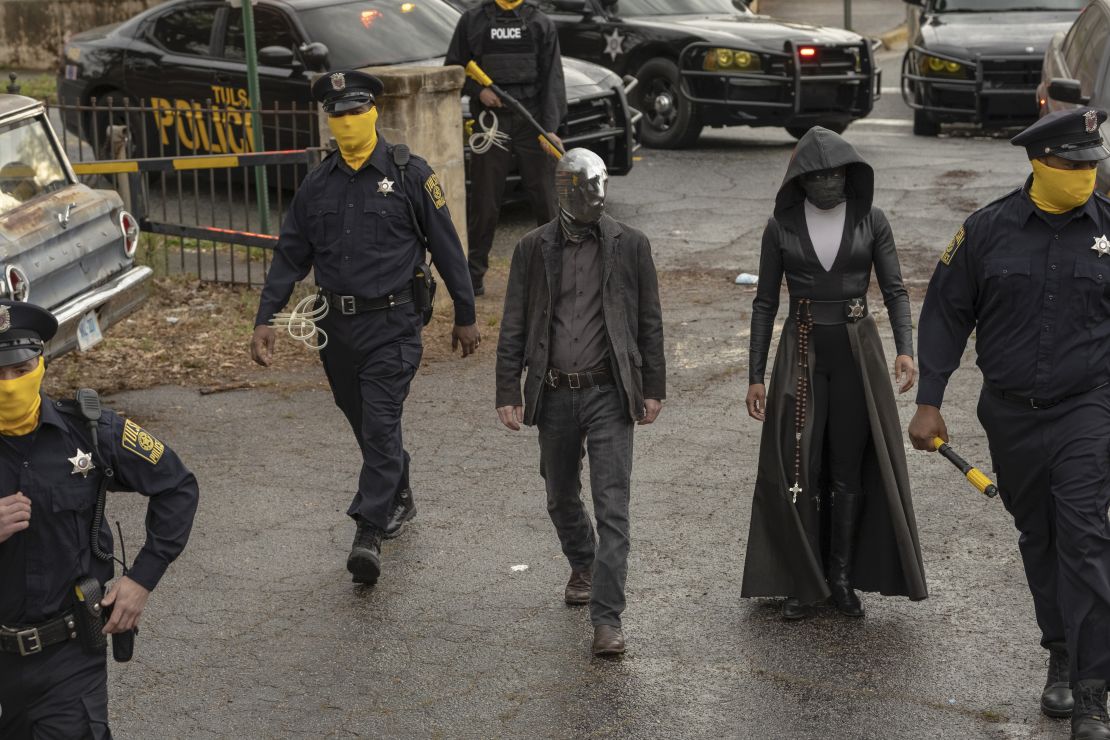 Regina King (center) in 'Watchmen'