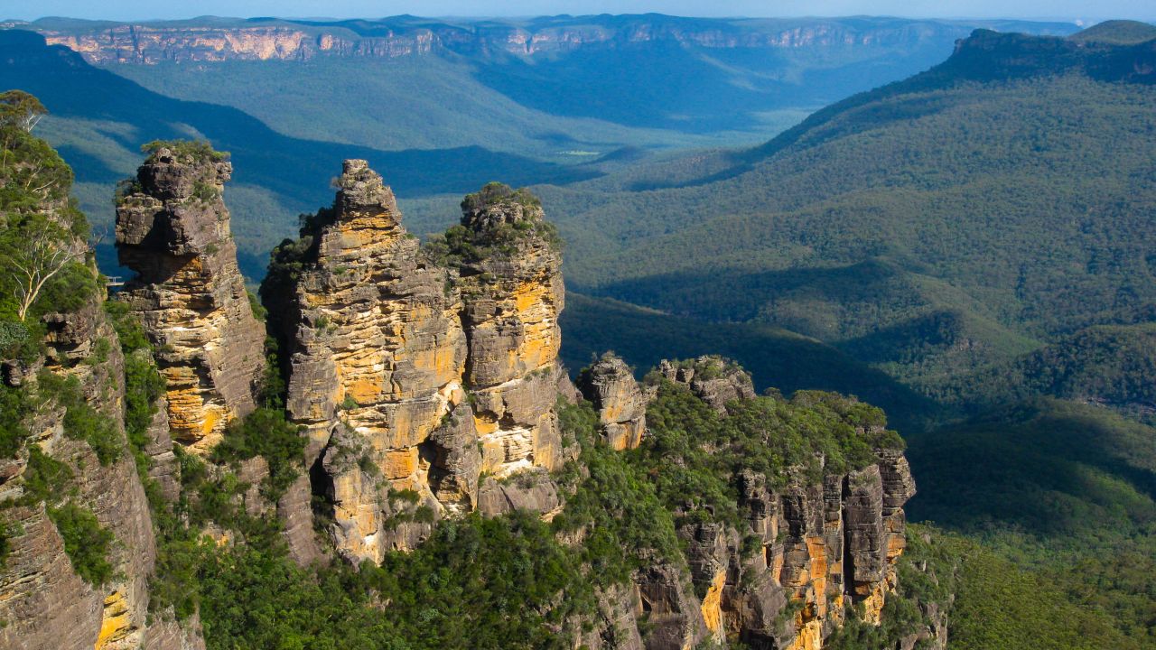 The Three Sisters are near the town of Katoomba.