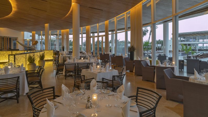 <strong>Splurge-worthy: </strong>The priciest option in town, Ballestas Restaurant, located in Hotel Paracas, dishes up incomparable, innovative gourmet dishes showcasing the region's range of culinary possibilities.
