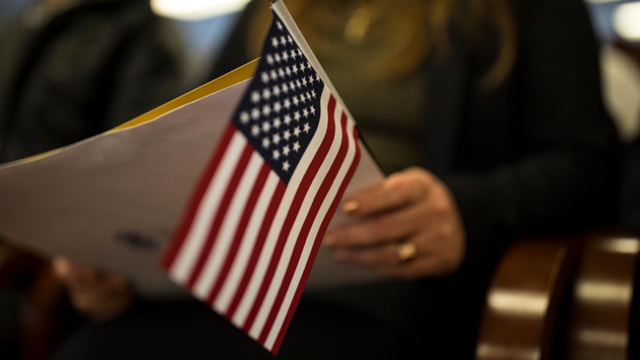 01 US citizenship FILE
