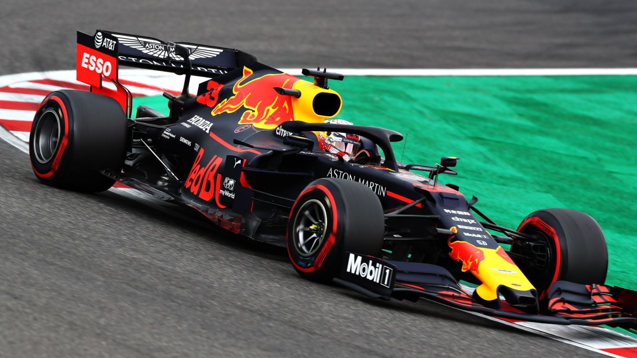 Mx Verstappen on the charge during Friday's practice at the Japanese Grand Prix.
