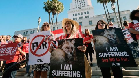 Margo Paine, center, joins protesters with People for the Ethical Treatment of Animals (PETA) in Los Angeles on September 18, 2018.