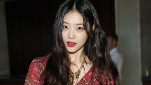 Singer Sulli attends Tory Burch Spring 2016 at Avery Fisher Hall at Lincoln Center for the Performing Arts on September 15, 2015 in New York City. 